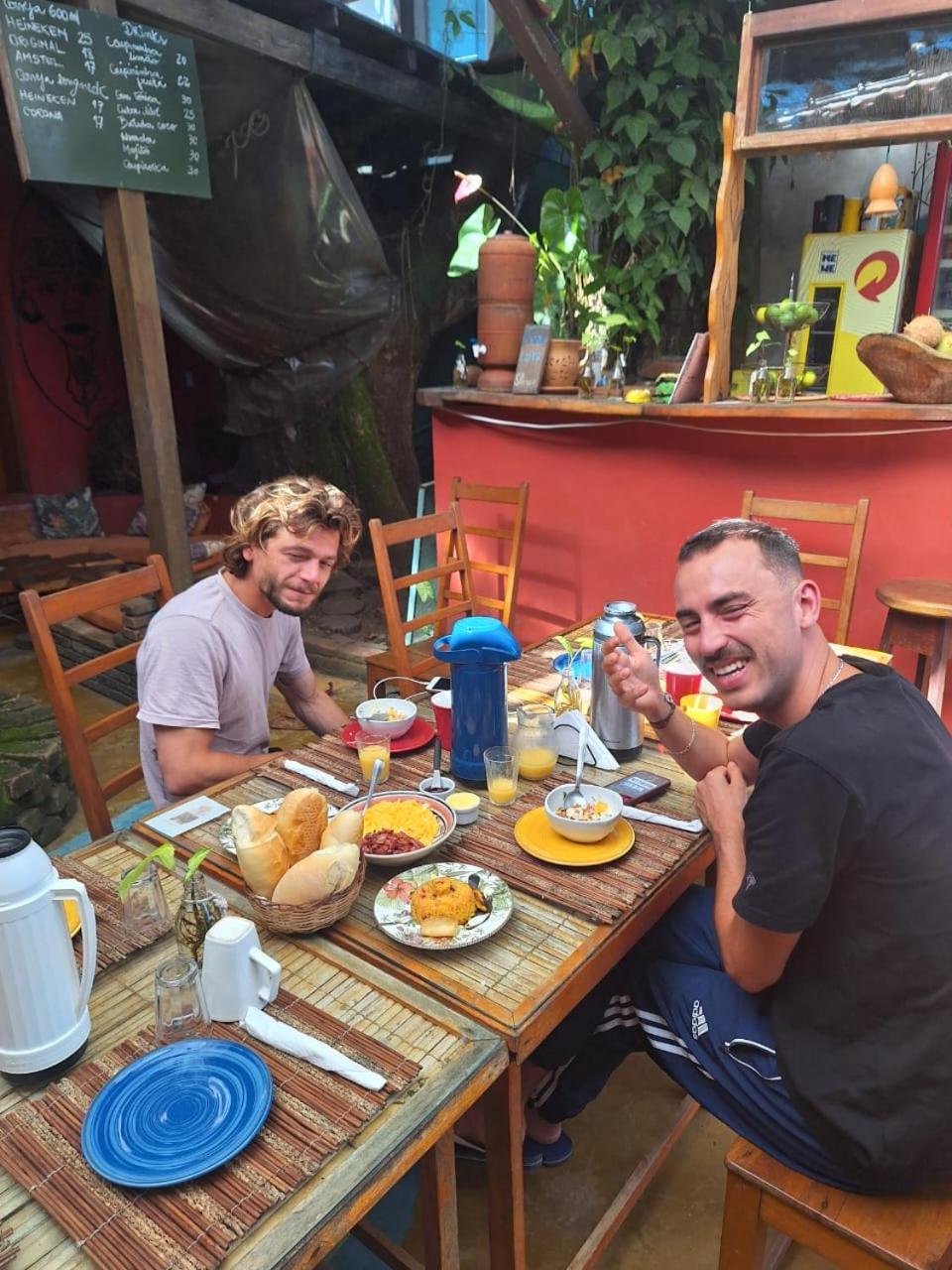 Mais Que Nada Itacare - Hostel, Bar & Breakfast Zewnętrze zdjęcie